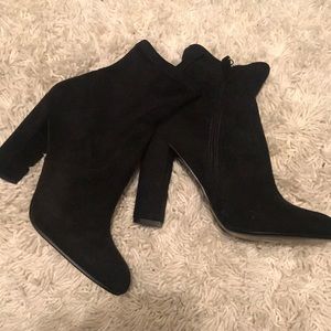 Steve Madden black booties